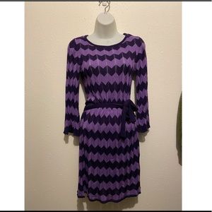 Alice + Olivia bell sleeve chevron dress sz XS